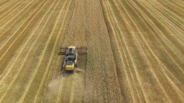 Tahıl hasat toplar birleştirmek