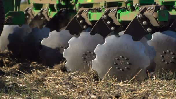 The disc harrow in the work — Stock Video