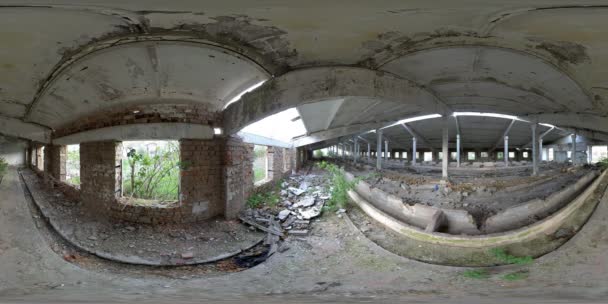 5K 360 VR Ruinas de una antigua granja ganadera abandonada — Vídeos de Stock