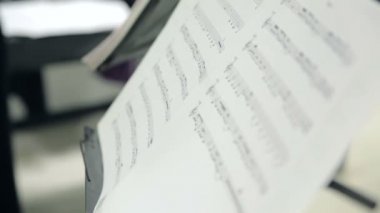 Notları ile müzik kitap