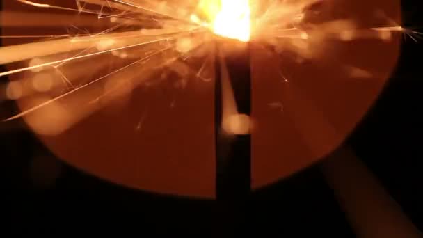 Luces de Año Nuevo bengalíes. Fuegos artificiales — Vídeos de Stock