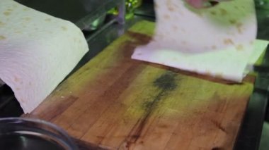 Hamur Shawarma kesmek