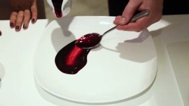 Şekerli tatlı beze