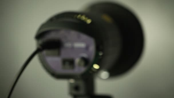 Regulated dimmer spotlight studio — Stock Video
