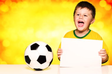 Çocuk topu ve Brezilya Milli futbol forması