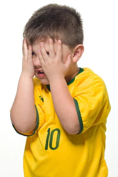 Brezilya Millî Futbol tişörtlü küçük çocuk — Stok fotoğraf