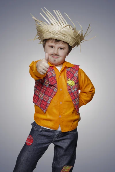 Anak kecil dengan jenggot ditarik dan topi — Stok Foto