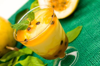 Passion fruit mousse nane ile