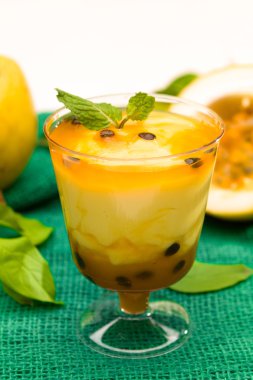 Passion fruit mousse nane ile