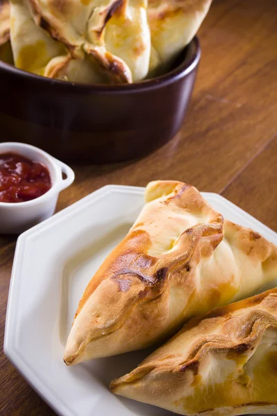 Pişmiş Delicious Esfiha dolması