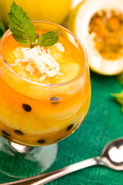 Passion fruit mousse — Stock Photo, Image