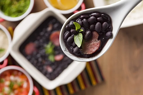 Feijoada traditionell maträtt — Stockfoto