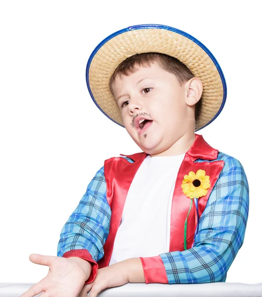 Niño con sombrero de paja posando —  Fotos de Stock