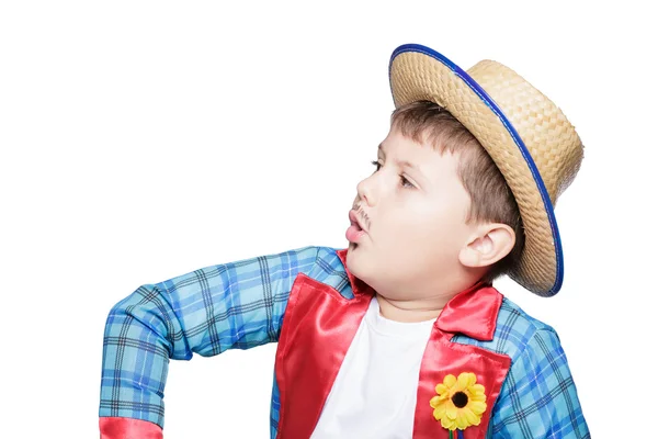 Menino vestindo chapéu de palha posando — Fotografia de Stock