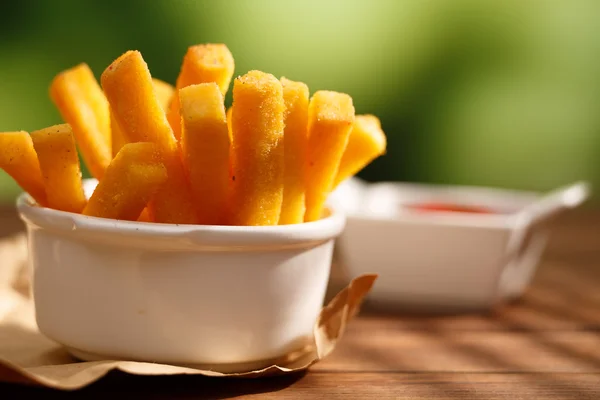 Polenta frietjes, Braziliaanse schotel — Stockfoto