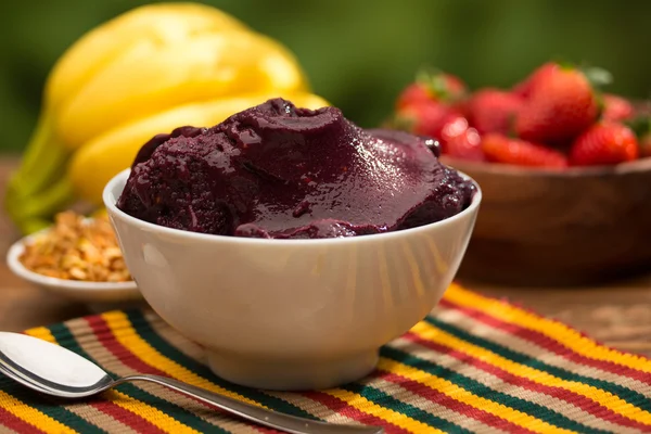 Tasty fruit dessert — Stock Photo, Image