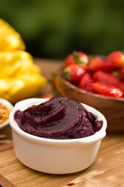 Tasty fruit dessert — Stock Photo, Image