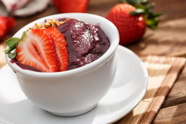 Tasty fruit dessert — Stock Photo, Image