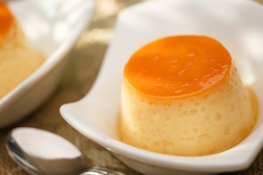 Puding, lezzetli tatlı