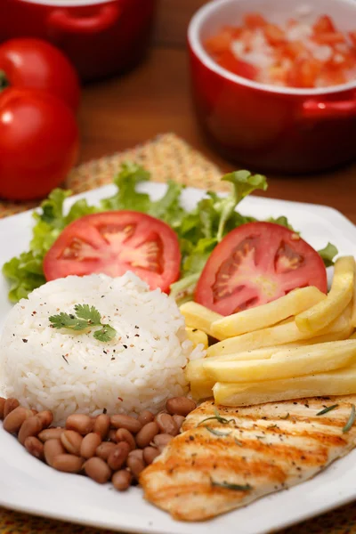 Carne, arroz e feijão — Fotografia de Stock