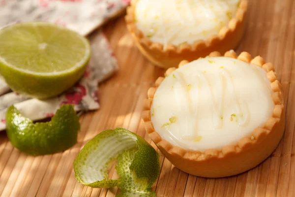 Fresh lemon cakes — Stock Photo, Image