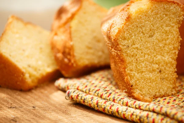 Bolo Fuba brasileiro tradicional — Fotografia de Stock