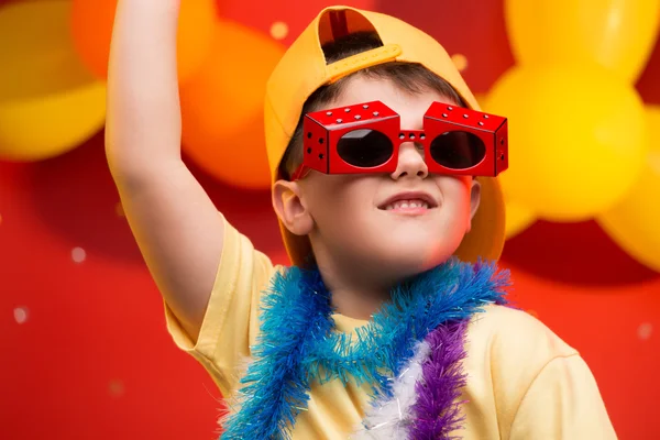 Niño divirtiéndose en el Carnaval —  Fotos de Stock