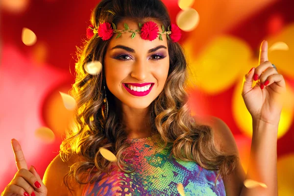 Mujer vestida para la noche de carnaval — Foto de Stock