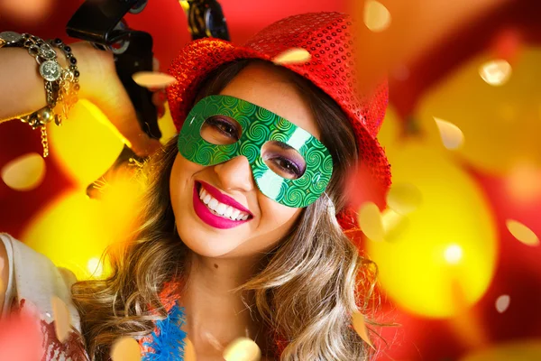 Vrouw gekleed voor Carnaval nacht — Stockfoto