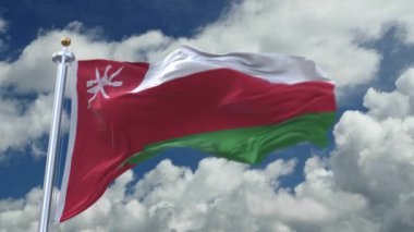 Umman 'ın rüzgarda dalgalanan 4K bayrağı, zaman ayarlı yuvarlanan bulutlar arka plan.