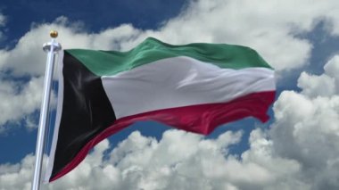 Kuveyt 'in 4k döngü bayrağı rüzgarda sallanıyor, zaman ayarlı yuvarlanan bulutlar arka planda.