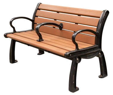 Bu ahşap bankta siyah metal kollar ve basit bir tasarım var. Parklar, bahçeler ve halka açık alanlar için uygun olup, açık etkinlikler ve toplantılar için oturma olanağı sunmaktadır..