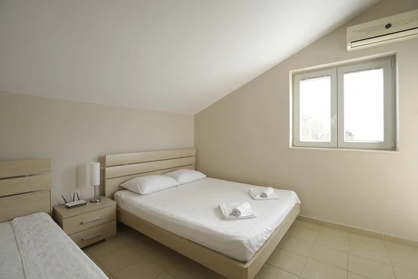 Interior of a bedroom in a guest house — Stock Photo, Image