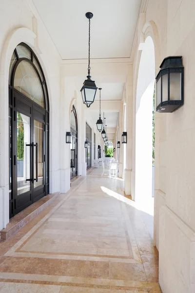 Tivat, Karadağ, Nisan, 15, 2016: Cafe Porto Karadağ, Tivat sahildeki. 