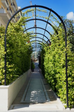 Setin denize bakan Porto Karadağ