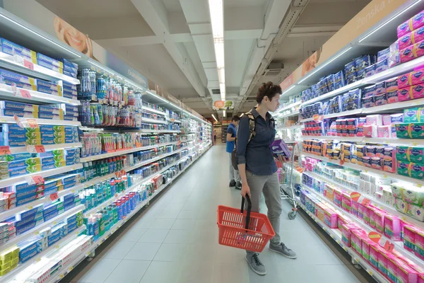 Interior of a modern supermarket IDEA — Stock Photo, Image