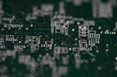 Entegre mikroçipli devre kartı. Elektronik makro devre levhası. Bilgisayar donanımı için devre kartı. Pcb arkaplan olarak devre kartı