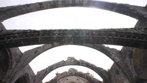 西班牙加利西亚Cambados Dozo的Santa Maria教堂废墟的结构 — 图库视频影像