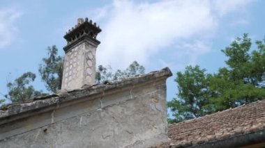 Terk edilmiş eski çiftlik evi. Bir asır önce İspanyol ailelerin yaşadığı eski hayvan çiftliği..