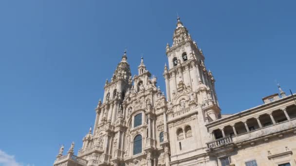 西班牙 Santiago Compostela 圣地亚哥 德孔波斯特拉主教座堂钟楼 — 图库视频影像