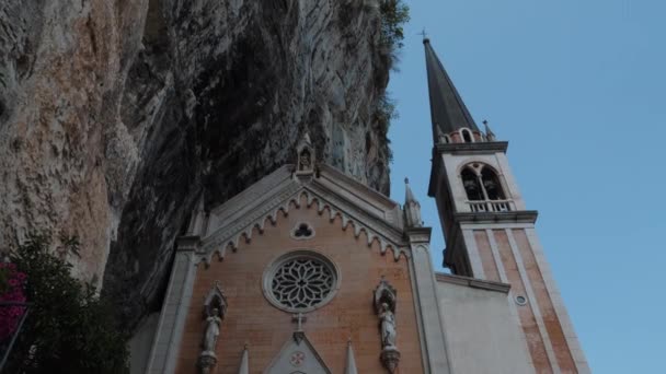 Wallfahrtsort Madonna Della Corona Ein Symbolträchtiger Ort Norditalien — Stockvideo