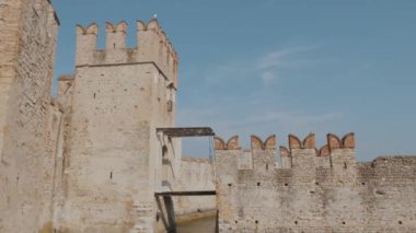 Verona 'daki Sirmione Kalesi