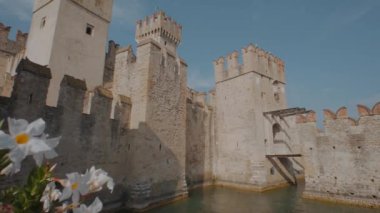 Verona 'daki Sirmione Kalesi