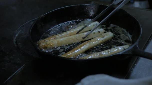 Spanyol Kuşkonmazının Mutfağı Var — Stok video