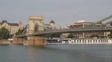Budapeşte 'nin güzel manzarası. Zincir Köprüsü