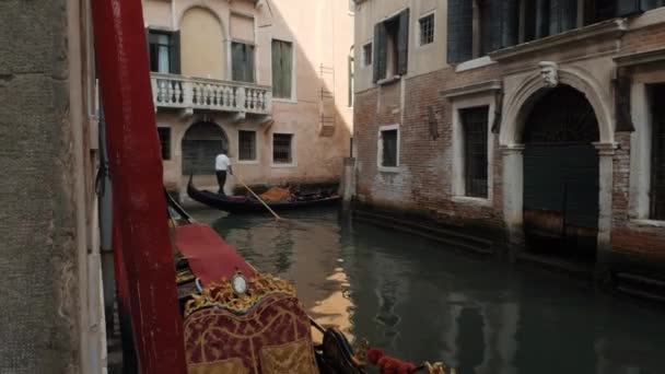 Canal Veneza Principais Canais Veneza Frequentados Por Turistas Gondoleiros — Vídeo de Stock