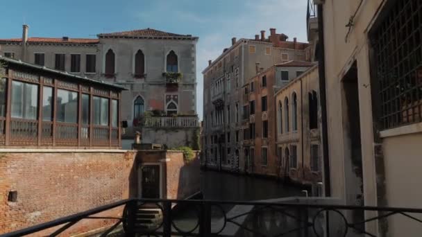 Canal Veneza Principais Canais Veneza Frequentados Por Turistas Gondoleiros — Vídeo de Stock