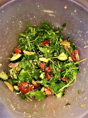 salata vega yeşil sebze yaz salatası