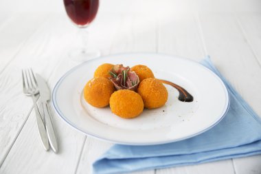 Tapas (jambon kroket)