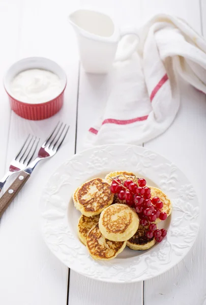 Cottage cheese pancakes — Stock Photo, Image